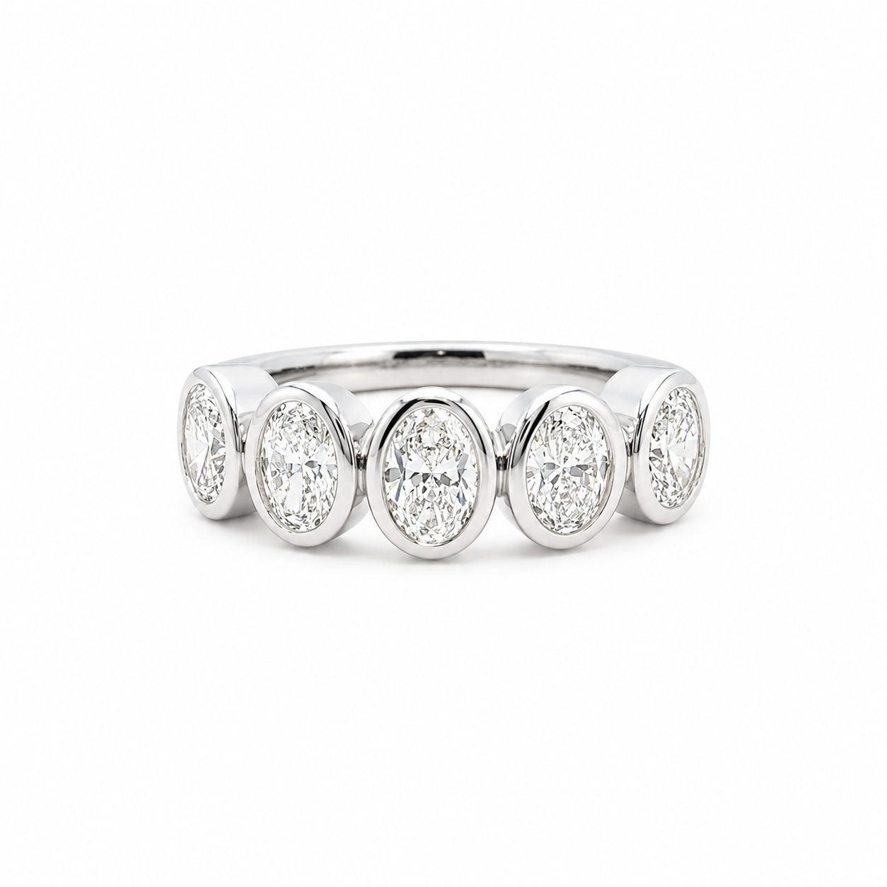 Cintillo Bezel Diamantes Oval